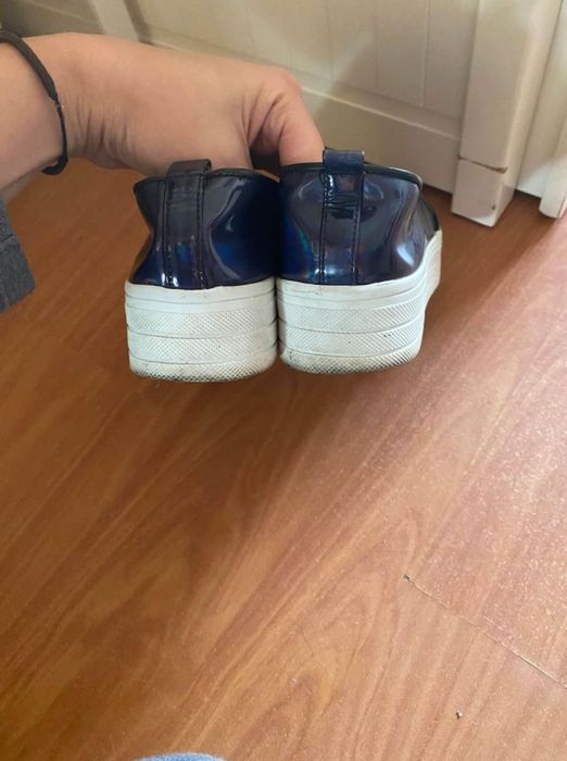 Sapatos, holográficos, da H&M