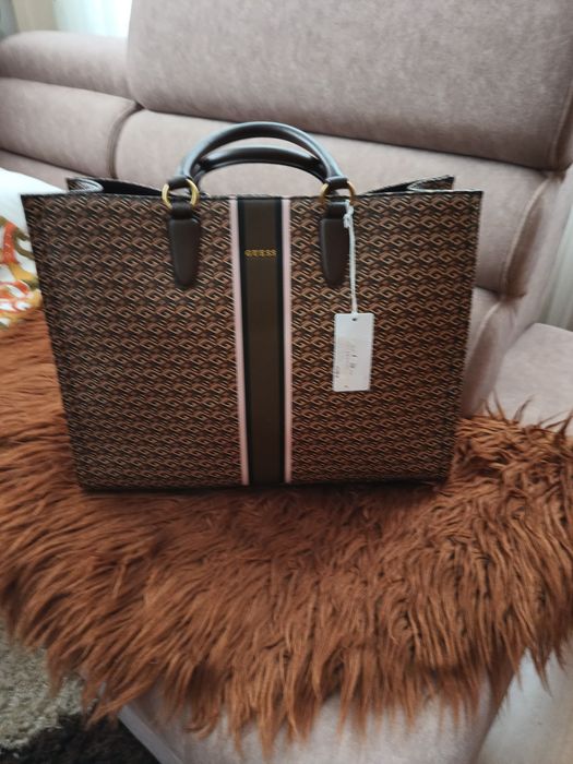 Nowa torebka Guess