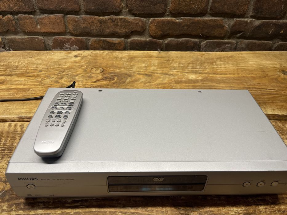 Odtwarzacz DVD Philips 633 z pilotem.