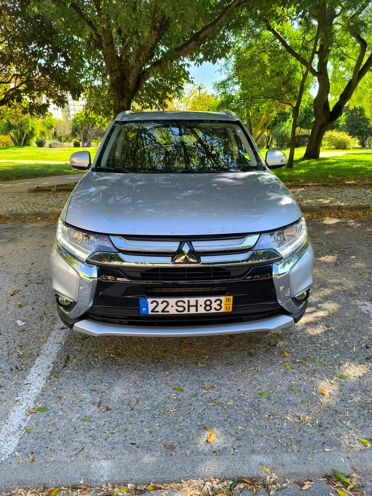 Mitsubishi Outlander 2.2 DI-D Instyle Navi