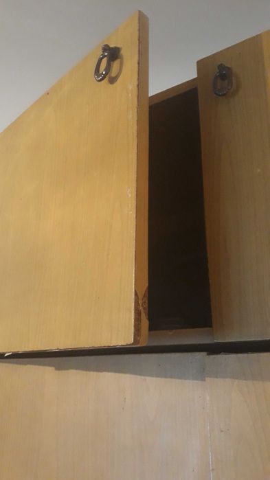 Шафа одягова, шкаф.