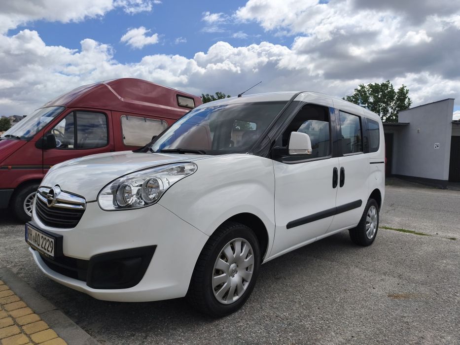 Opel Combo 1.4T-jet 2016r klima.tempoma.grz.fotele