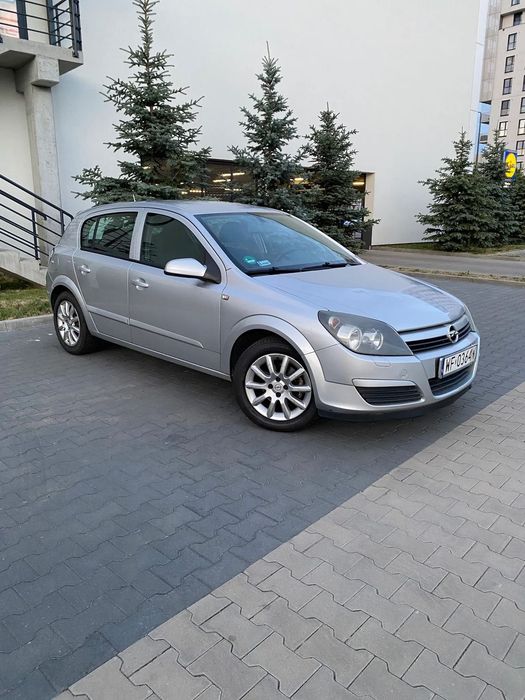 Opel Astra Opel Astra H Hatchback Twinport 1.6 105 KM • 2005 • Manual