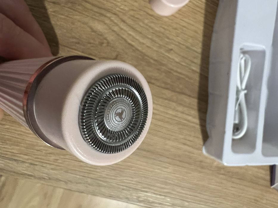 Dwufunkcyjny trymer cla kobiet