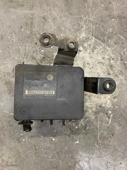 VW Volkswagen Golf IV Pompa Sterownik ABS