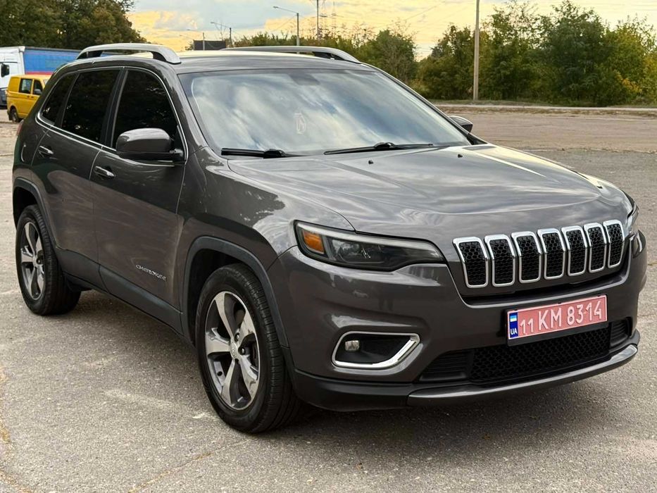 Продам Jeep Cherokee