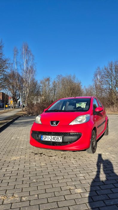 Peugeot 107 Peugeot 107 - czerwona bestia na miejskie drogi