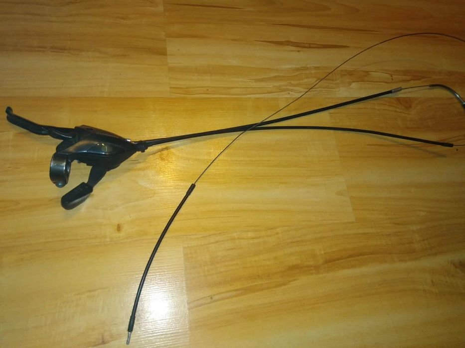 Lewa klamkomanetka Shimano ST-EF50-L.