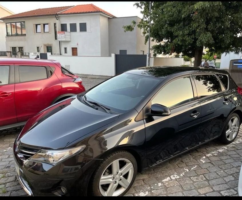 Toyota Auris  1.4 D4D (Pack Sport+ Navi)