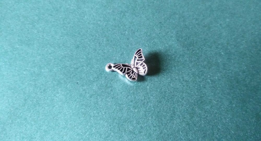 zawieszka motyl motylek wisiorek lub charms alternative
