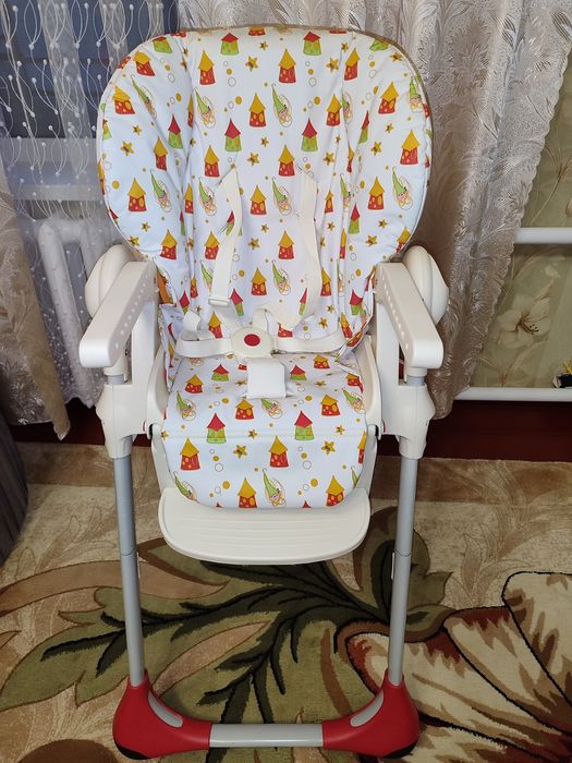 Стільчик для годування Chicco 2 в 1.