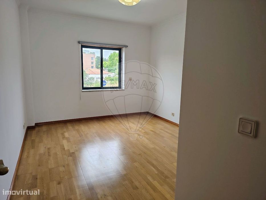 Apartamento T2 para arrendamento