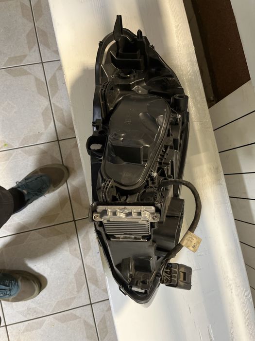 фара передня прва VOLVO XC60 13-18 р