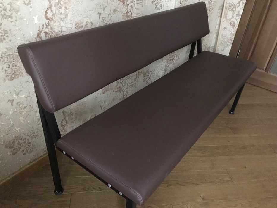Диван-скамейка шкіряна