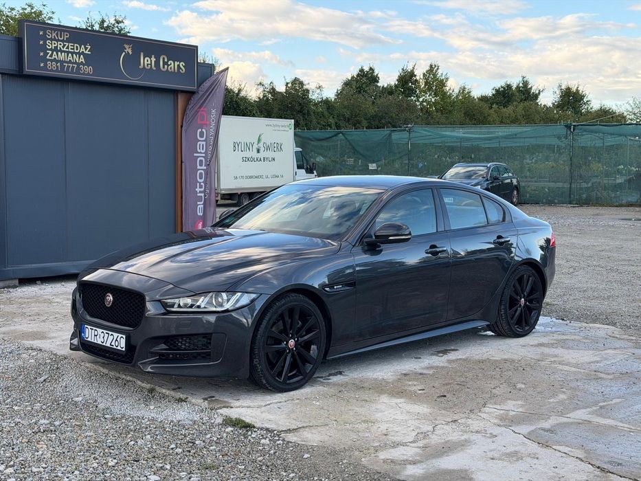 Jaguar XE