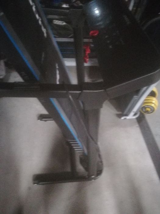 Wyprzedaz Bieżnia kinetic sports model 4600