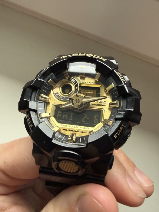 Casio G-shock GA-710GB-1AER