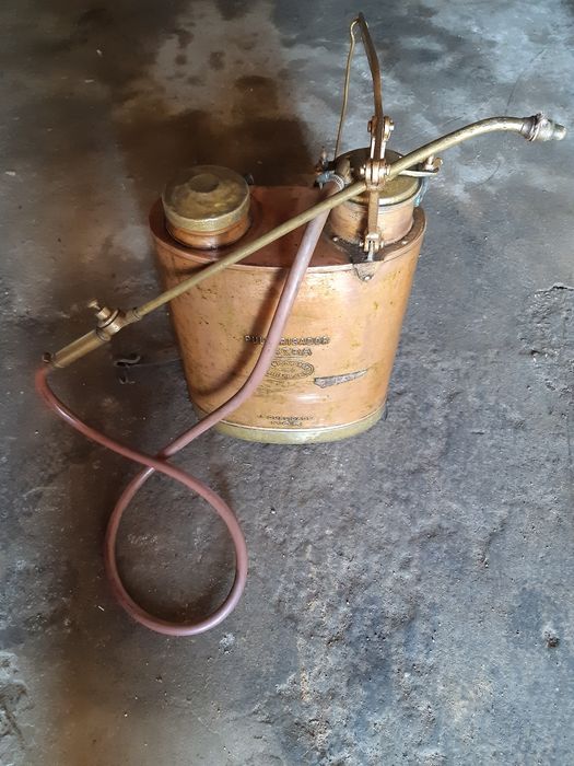 Máquina de selufatar a funcionar