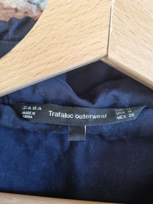 Granatowa parka Zara
