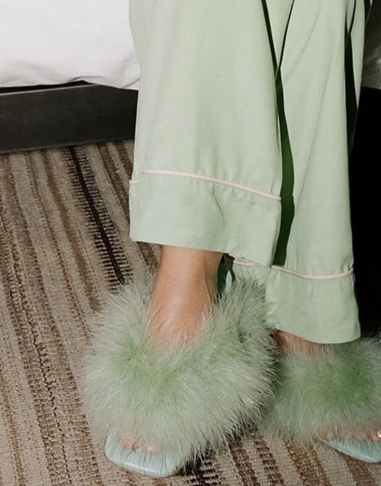 Червноні мюлі Sleeper