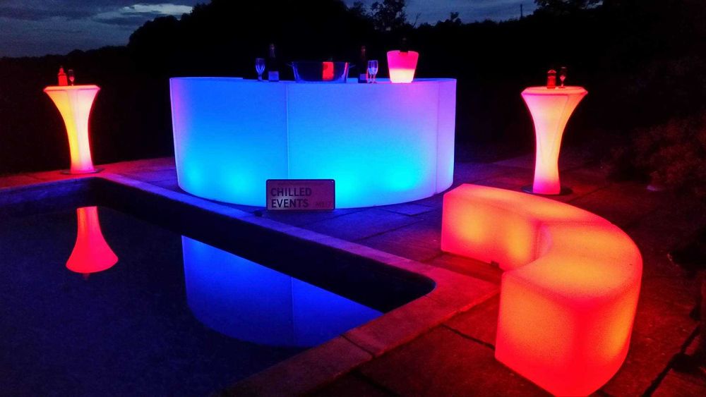 Mobiliario led balcões e mesas de bar iluminados