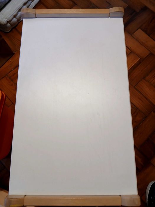 Secretária para criança do Ikea