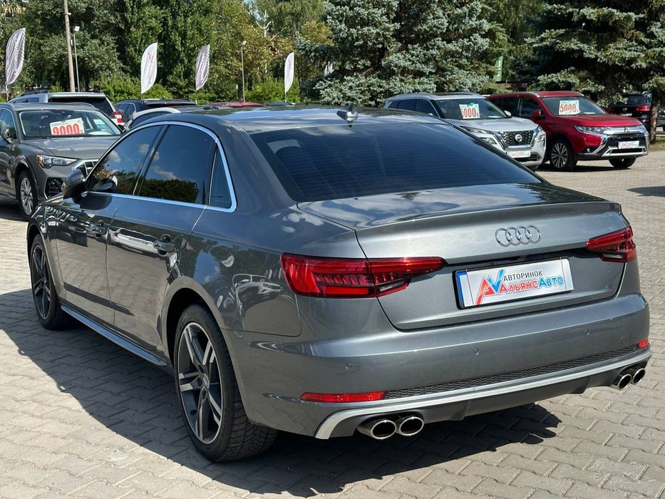 Aubi A4 B9 №4878 (ВНЕСОК від 10%) Альянс Авто Кривий Ріг