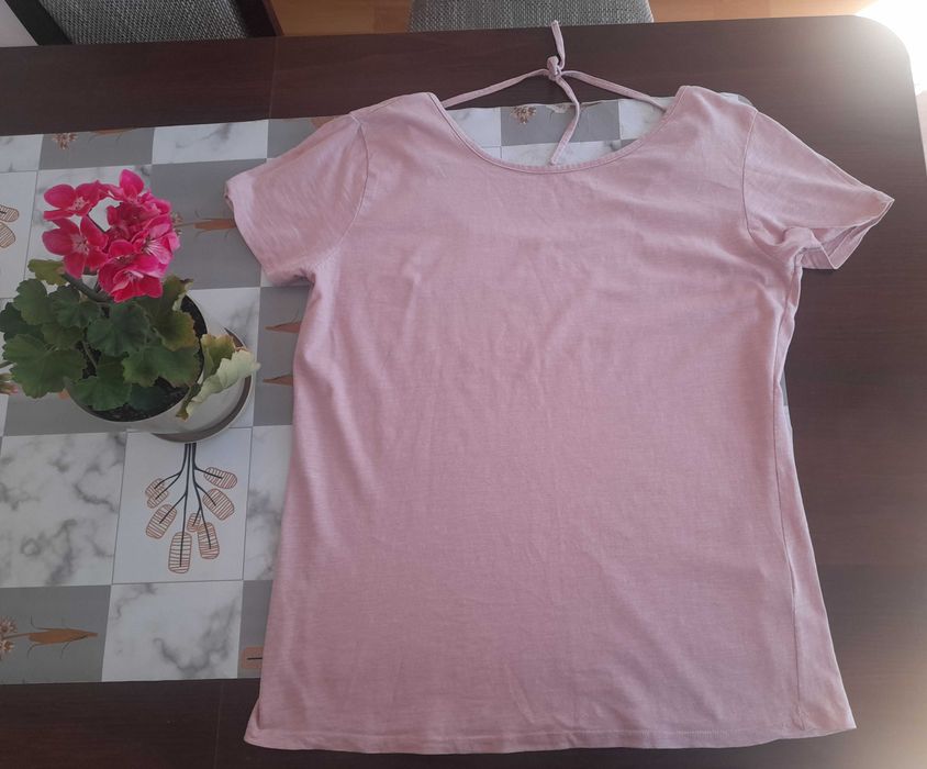 Lekki t-shirt damski