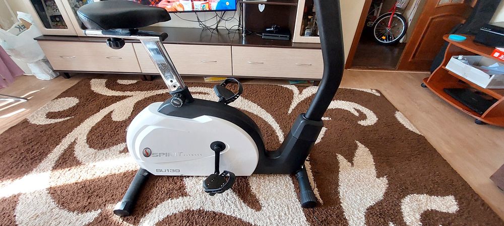 Велотренажер SPIRIT Fitness SU139
