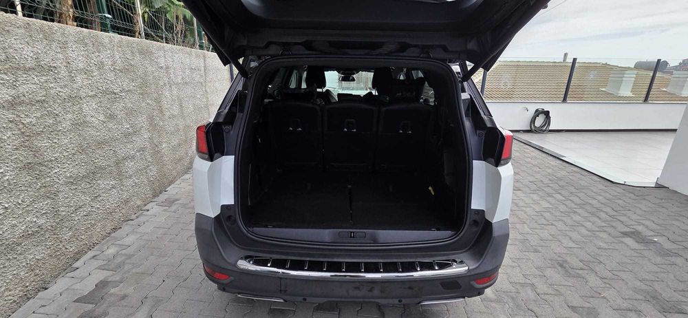 Se Procura carro para família toda aqui tem o ideal. — photo 3