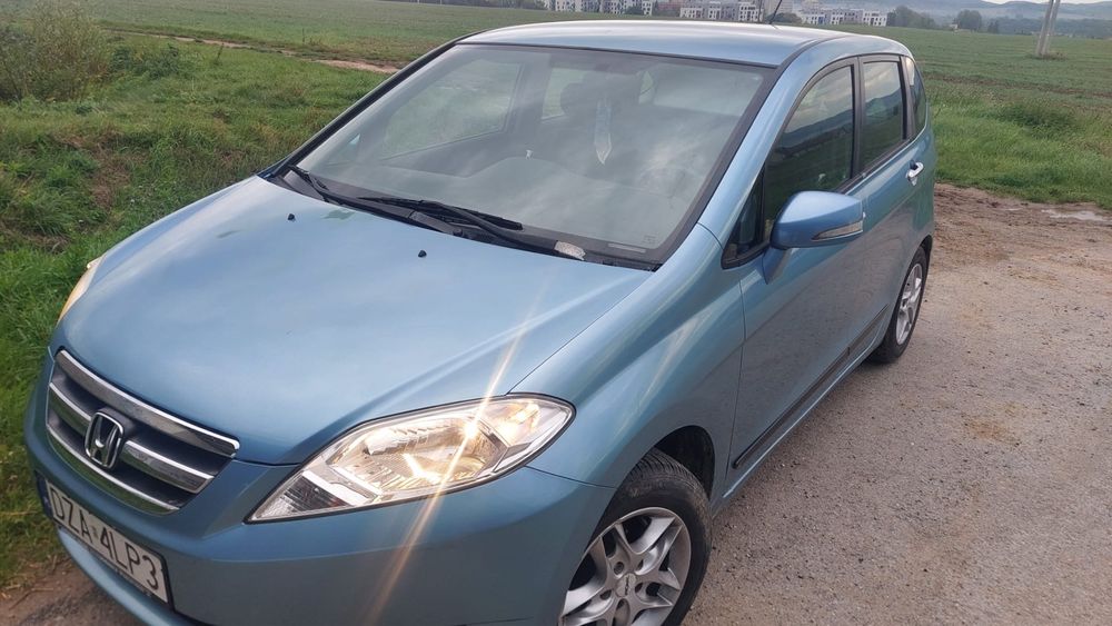 Honda FR-V