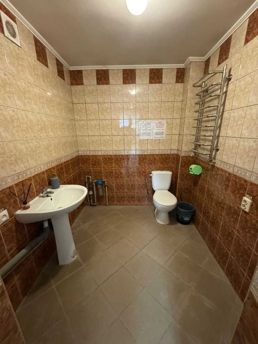 Здається в оренда комерційне приміщення у центрі