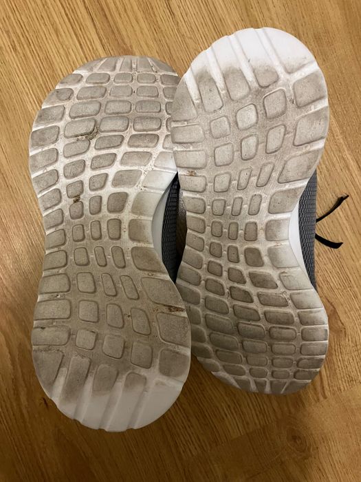 Ténis de atletismo Adidas Tensaur