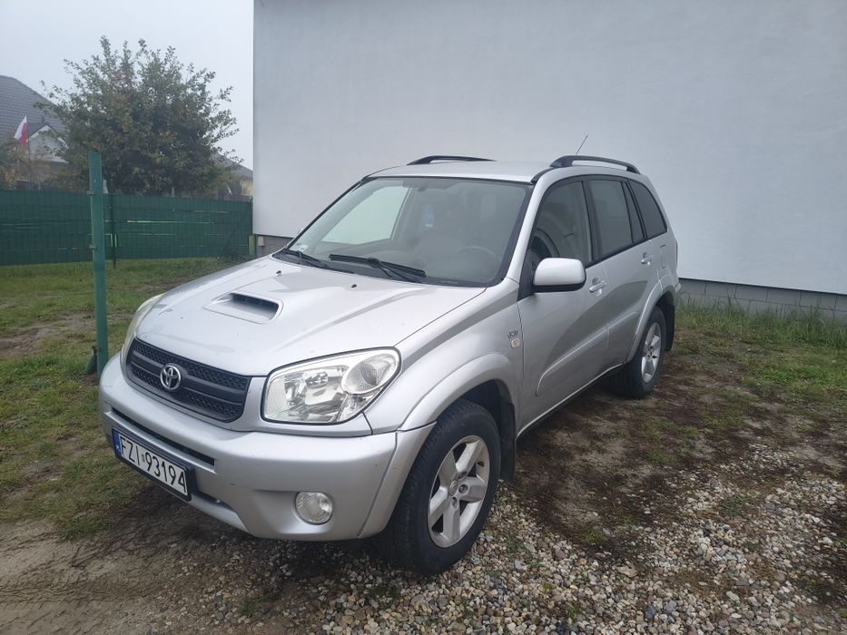 Toyota RAV4 2004rok