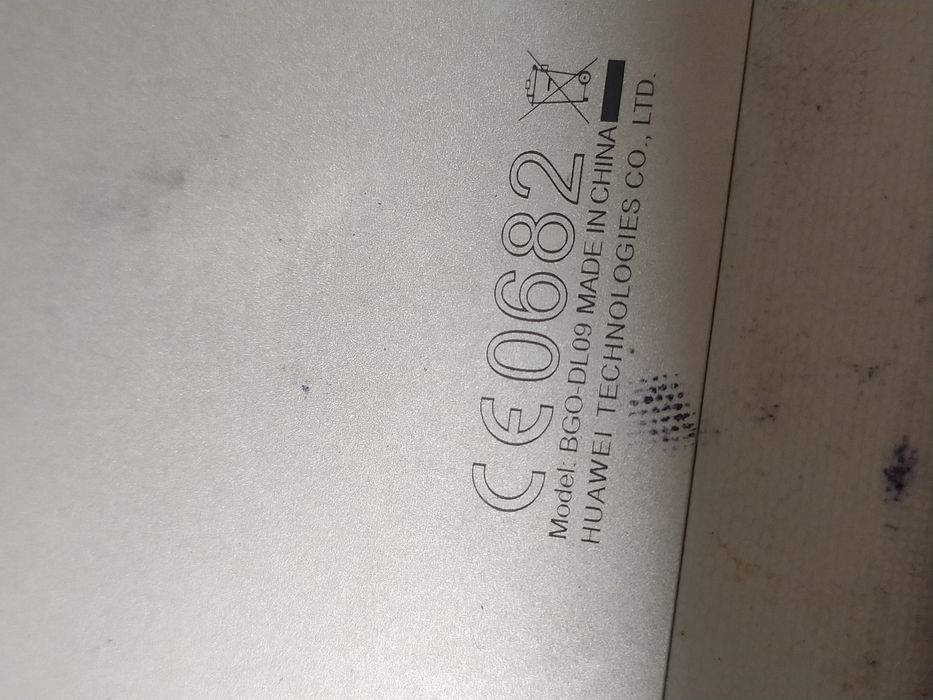 Huawei MediaPad T2 (BGO-DL09)

На запчасти