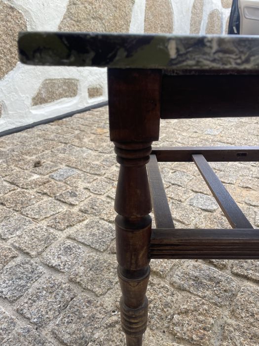 Mesa Sala Estar (medias da mesma, encontram-se nas cinco fotos tiradas