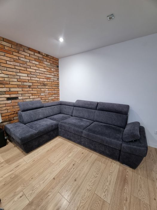 Narożnik z funkcją spania i schowkiem