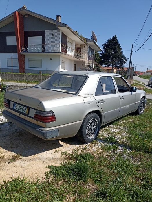 Mercedes W124 250 D