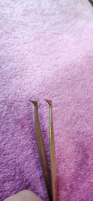 Контейнер,  пінцет, дзеркальце, щіточка для нарощування вій