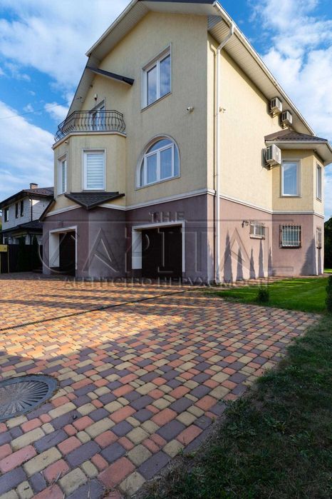 Продаж / Будинок / 262 м2 /  Гора / вул. Степова