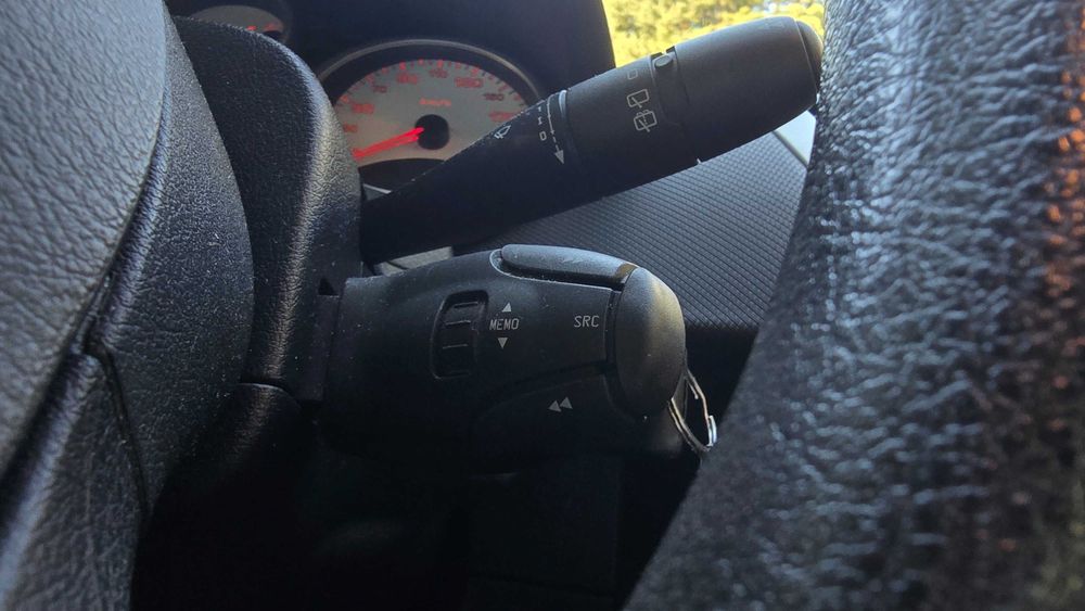 Peugeot 207 1.4 HDI *IUC Antigo* 5 Lugares