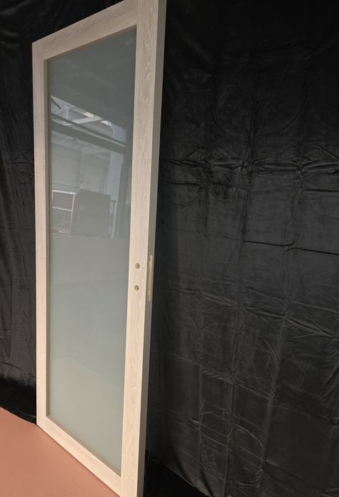 Drzwi BARAUSSE Italy 80×210 – szkło + fornir – PREMIUM – NOWE