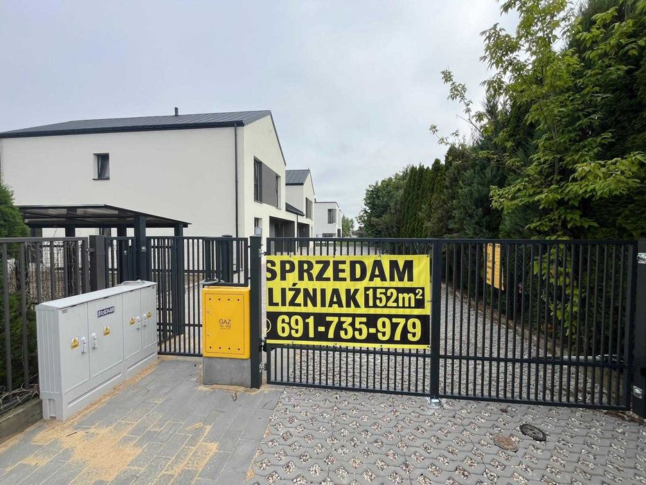 nowoczesny jednorodzinny dom w zabudowie dwulokalowej  położony w Brwinowie powierzchnia użytkowa 152m2 , pow. działki  450 m2