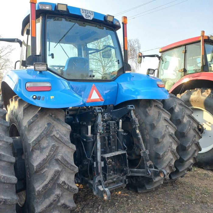 Продам трактор  New Holland Т8050