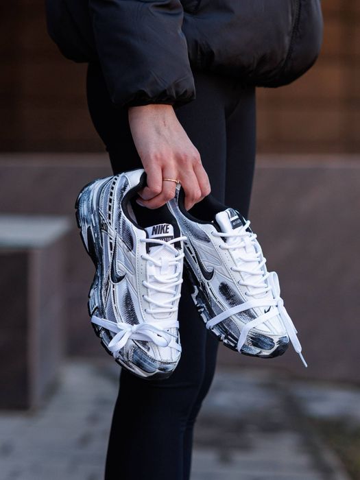 Nike Initiator Custom White Black