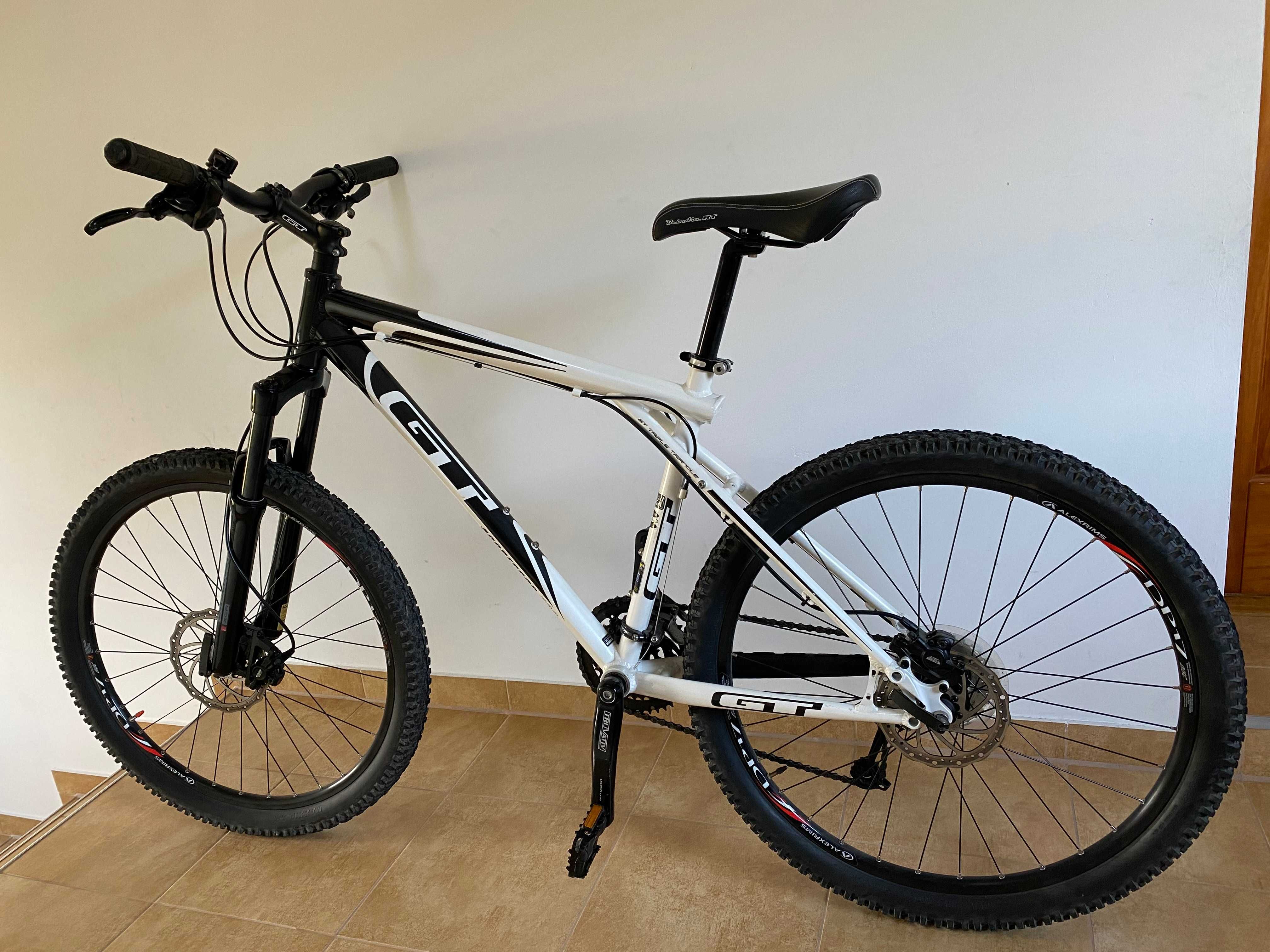 Rower GT Aggressor XC2 Rama 18