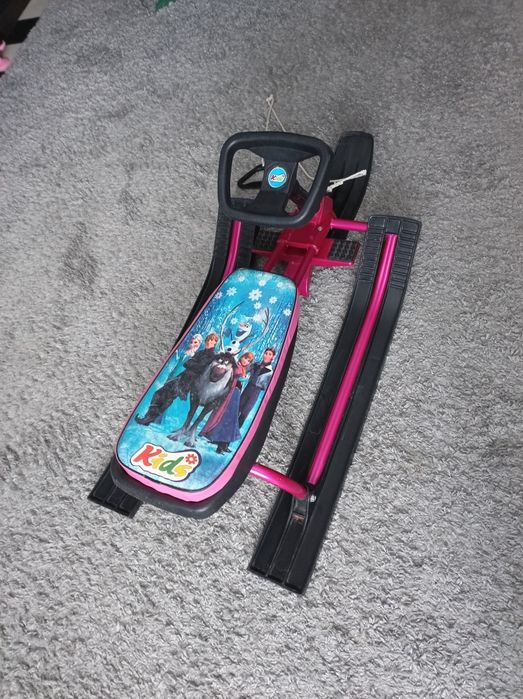 санчата-снігокати