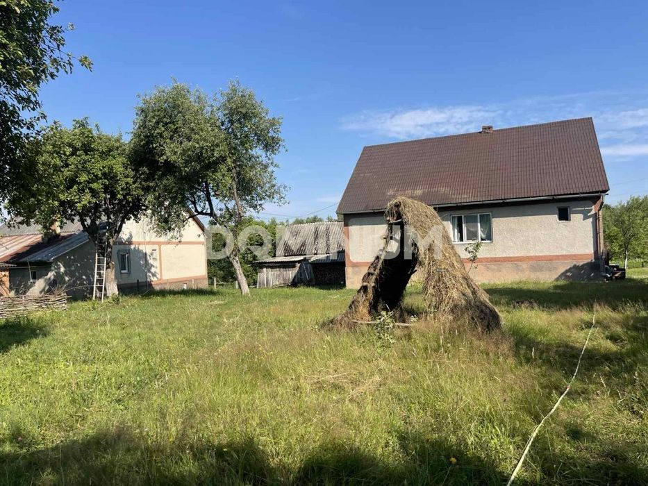 Продається будинок в селі Золотарьово