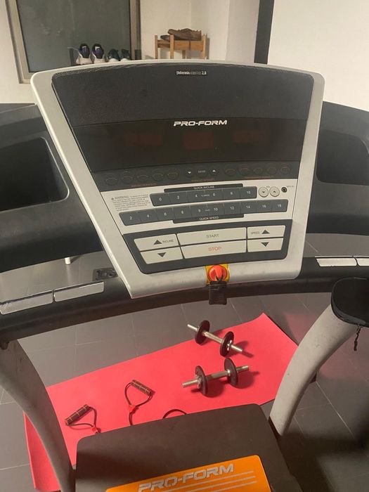 Passadeira corrida com pouco uso