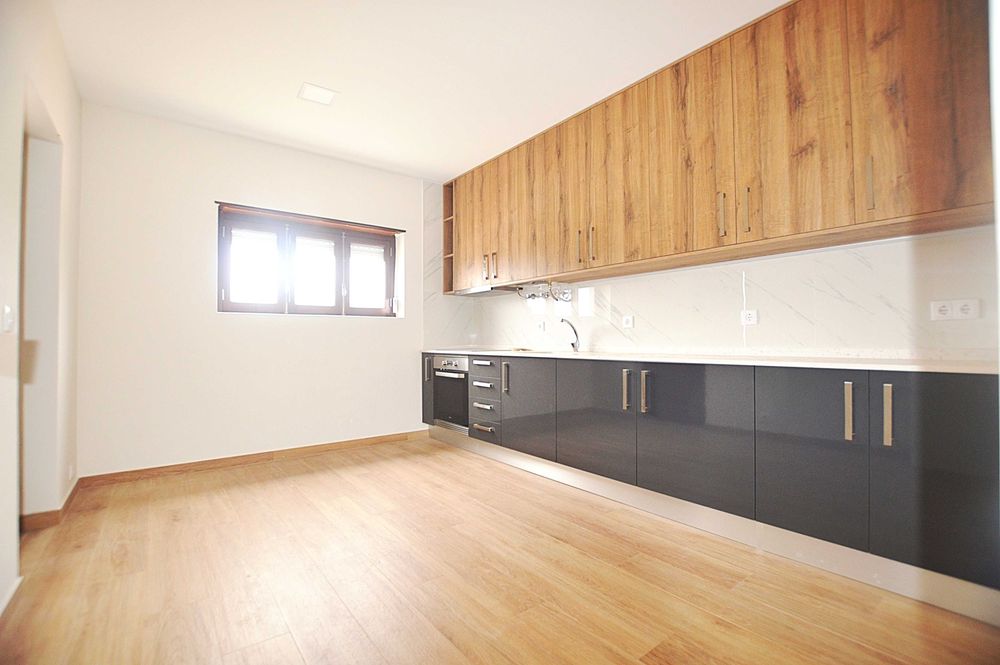 Moradia Térrea T3 Inserida em lote 550m2 - Zona Ericeira